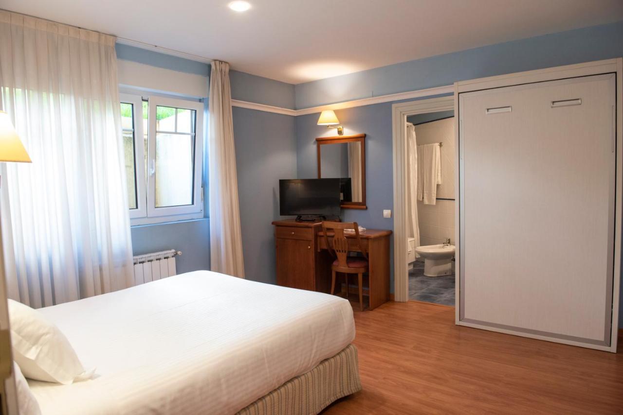Hotel Faro De San Vicente ซาน บีเซนเต เด ลา บาร์เกรา ภายนอก รูปภาพ