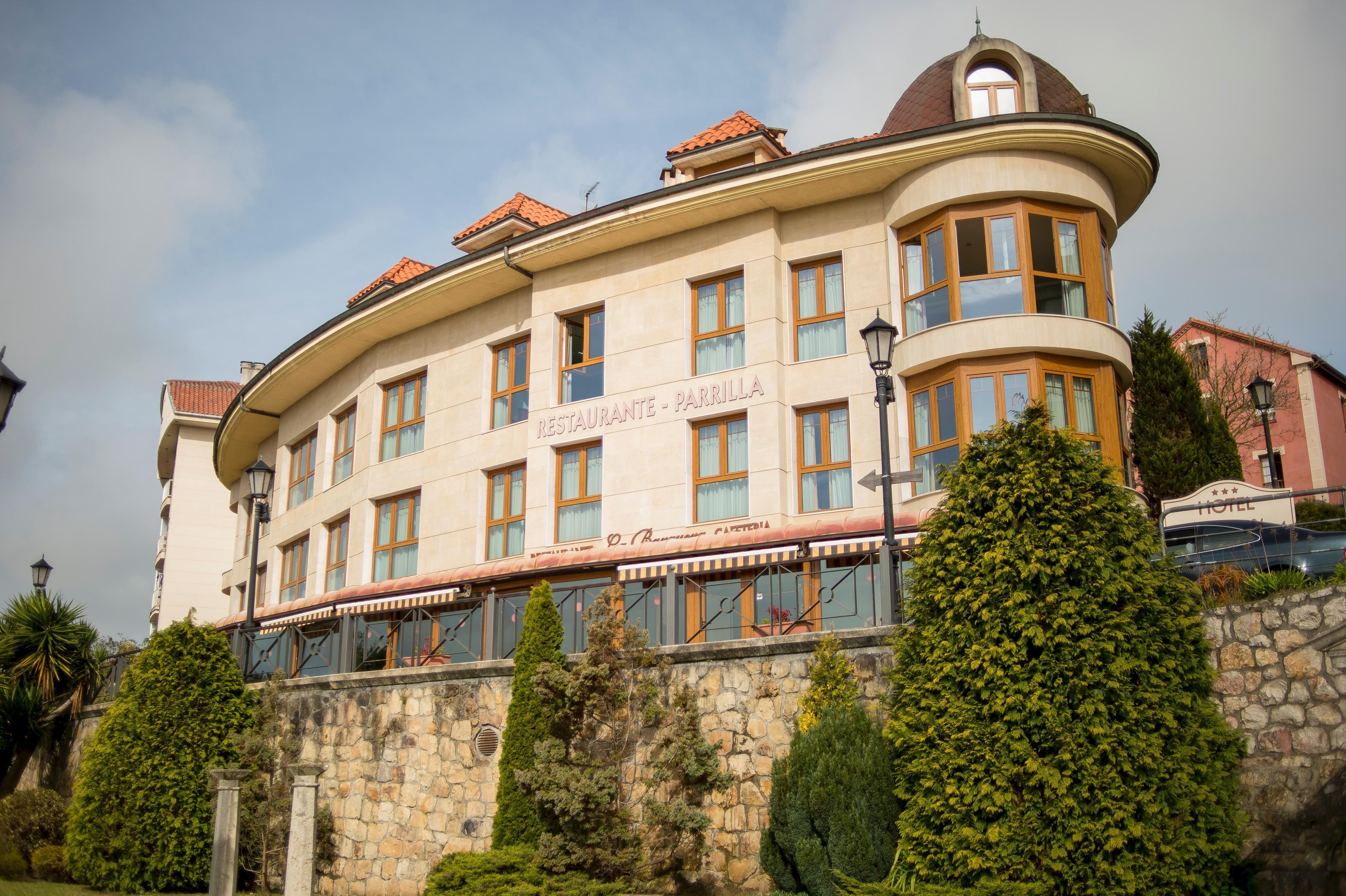 Hotel Faro De San Vicente ซาน บีเซนเต เด ลา บาร์เกรา ภายนอก รูปภาพ