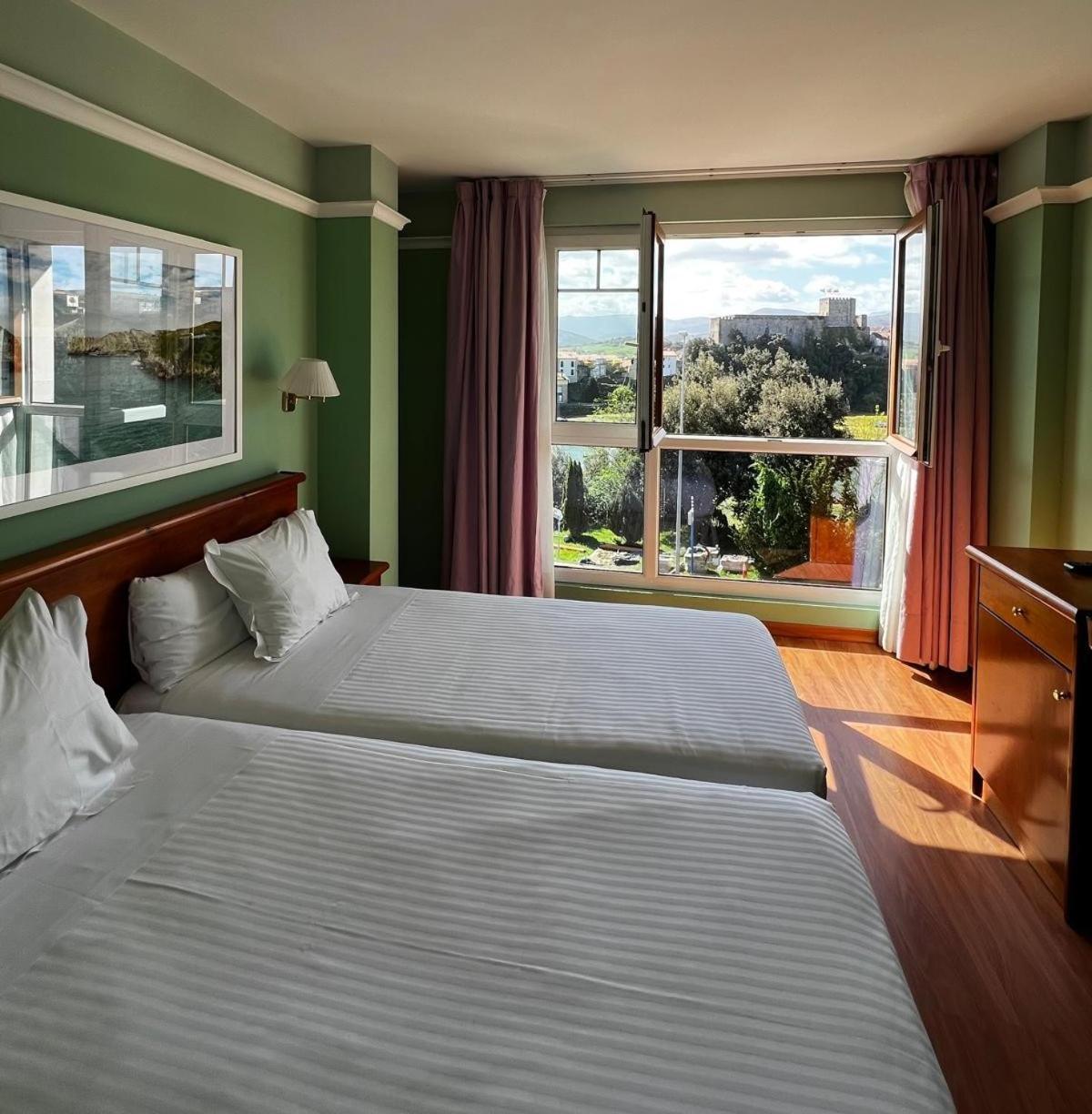 Hotel Faro De San Vicente ซาน บีเซนเต เด ลา บาร์เกรา ภายนอก รูปภาพ