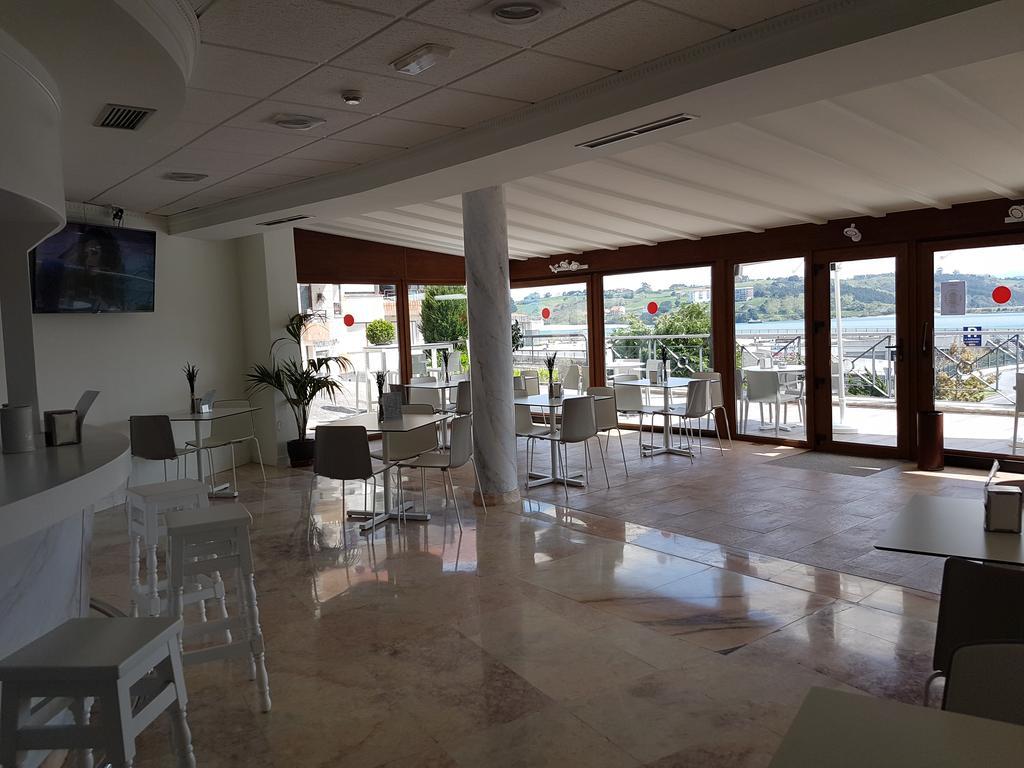 Hotel Faro De San Vicente ซาน บีเซนเต เด ลา บาร์เกรา ภายนอก รูปภาพ